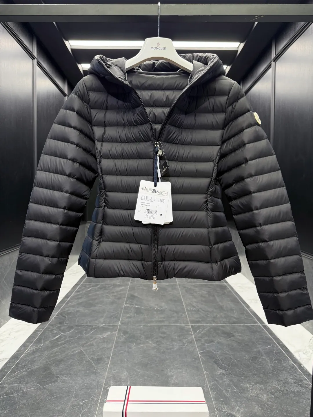 ⬆️Moncler . Ige . Ige Ige longue saison ， 。 。 ， Classic ， 。 。 • longuesaison • Longuesaison • • • • Size：1-4 /Black
